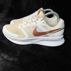 Nike Run Swift 3 DR2698-105 Womens 8 Running Shoes White Metallic Red Sneakers